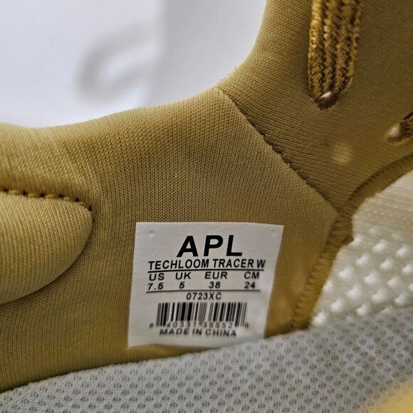 APL Techloom Tracer Sneaker Women’s Size 7.5 Ivory Gold NWOB - Picture 7 of 8